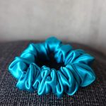 Silk Scrunchie – Blue