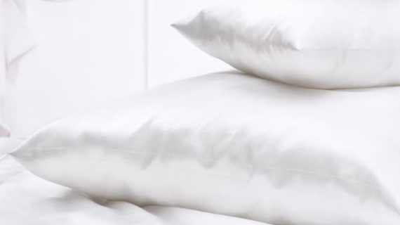 Buy silk pillowcases