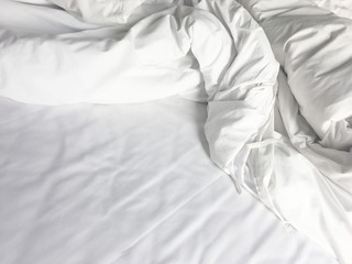 anti-ageing silk pillowcases